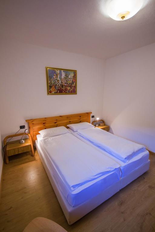 Appartamenti Dolomiti Moena Szoba fotó